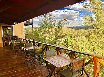 Ti Melen Boutique Guesthouse: Die Restaurant Terrasse