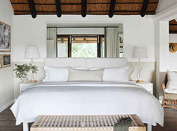 Londolozi Varty Camp: Kingsize Bett in der Suite