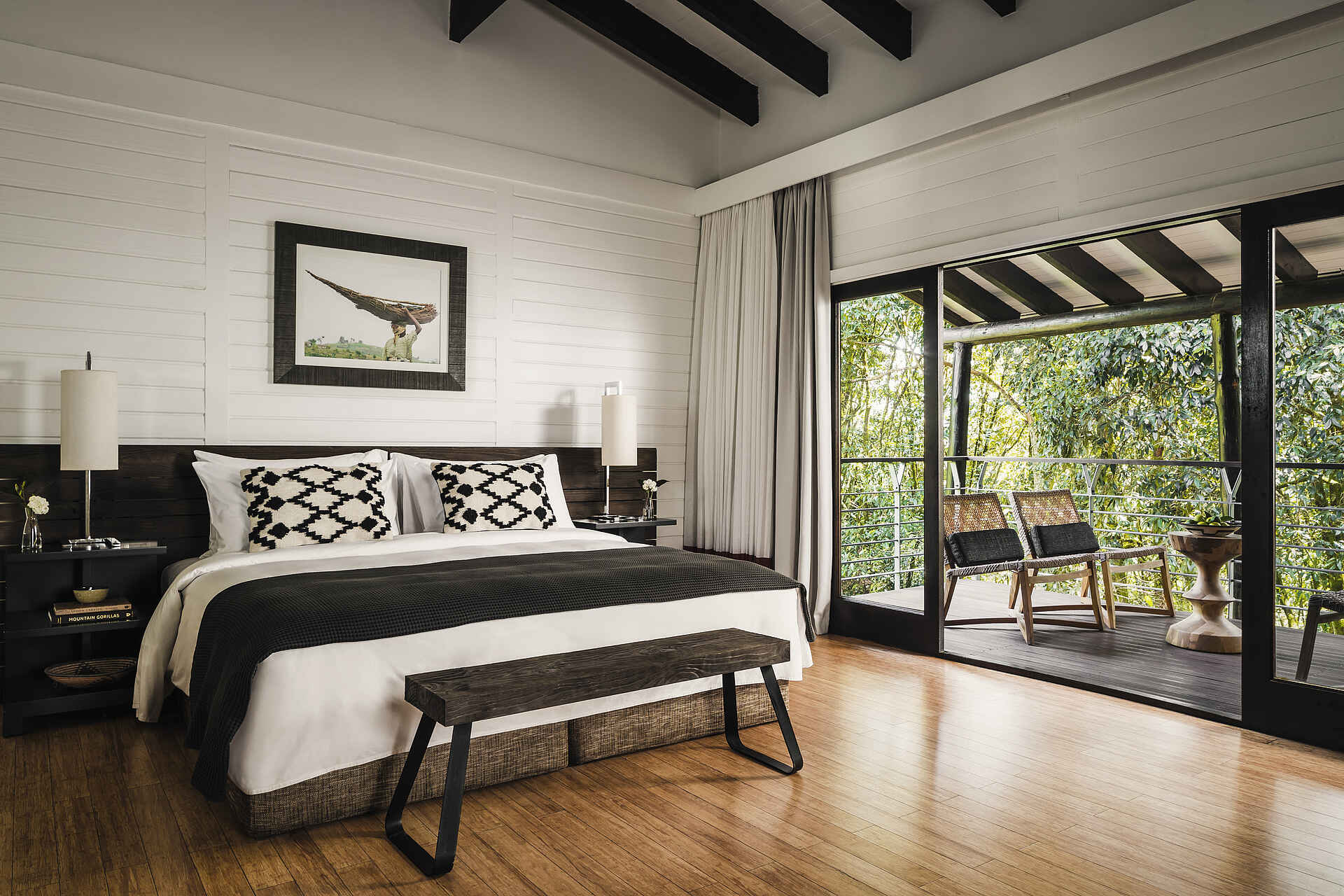 One and Only Nyungwe House: Schlafzimmer mit Balkon