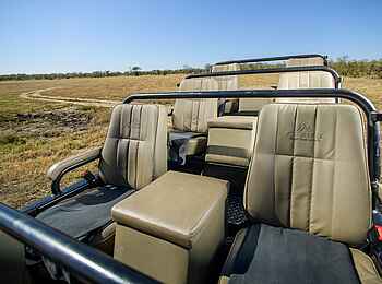 Savanna Lodge: Das Pirschfahrzeug Savanna Lodge: Das Pirschfahrzeug