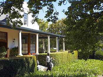 La Cle des Montagnes: Eingang der Villa Le Manoir La Cle des Montagnes: Eingang der Villa Le Manoir