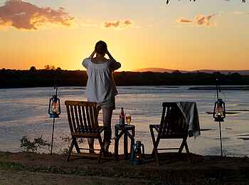 Rufiji River Camp: Aussicht auf den Rufiji River Rufiji River Camp: Aussicht auf den Rufiji River
