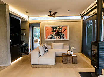 Cheetah Plains Karula House: Lounge einer weiteren Suite Cheetah Plains Karula House: Lounge einer weiteren Suite