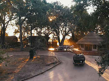 Sanctuary Chief's Camp: Lodge und Angestellte