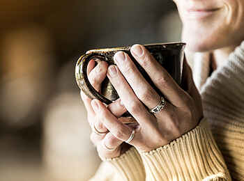 Bisate Lodge: Entspannung mit einem heißen Getränk Bisate Lodge: Entspannung mit einem heißen Getränk