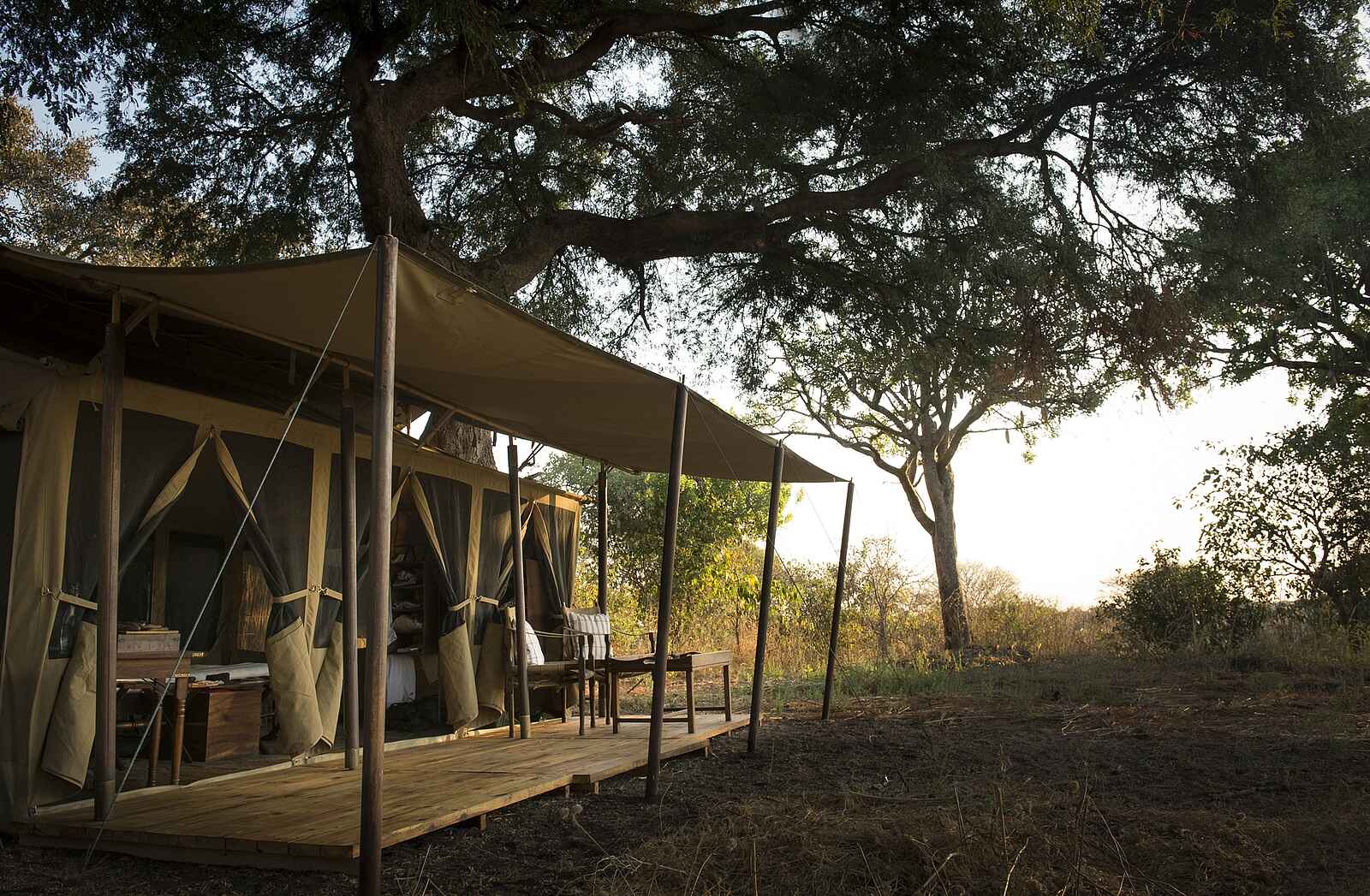 Chada Katavi Camp: Unterkunft von außen Chada Katavi Camp: Unterkunft von außen