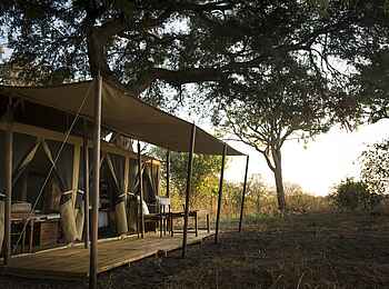 Chada Katavi Camp: Unterkunft von außen