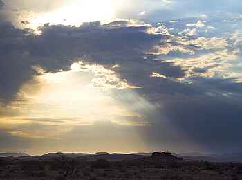 Doro Nawas: Wolkenbrücke
