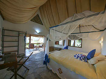 Kinasi Lodge: Geräumiger Egypt Bungalow Kinasi Lodge: Geräumiger Egypt Bungalow