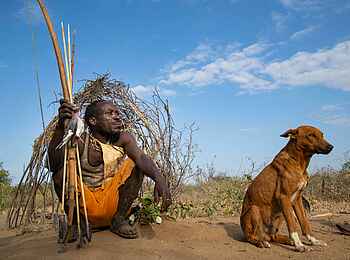 Kisima Ngeda Camp: Besuch der Hatsabe Kisima Ngeda Camp: Besuch der Hatsabe