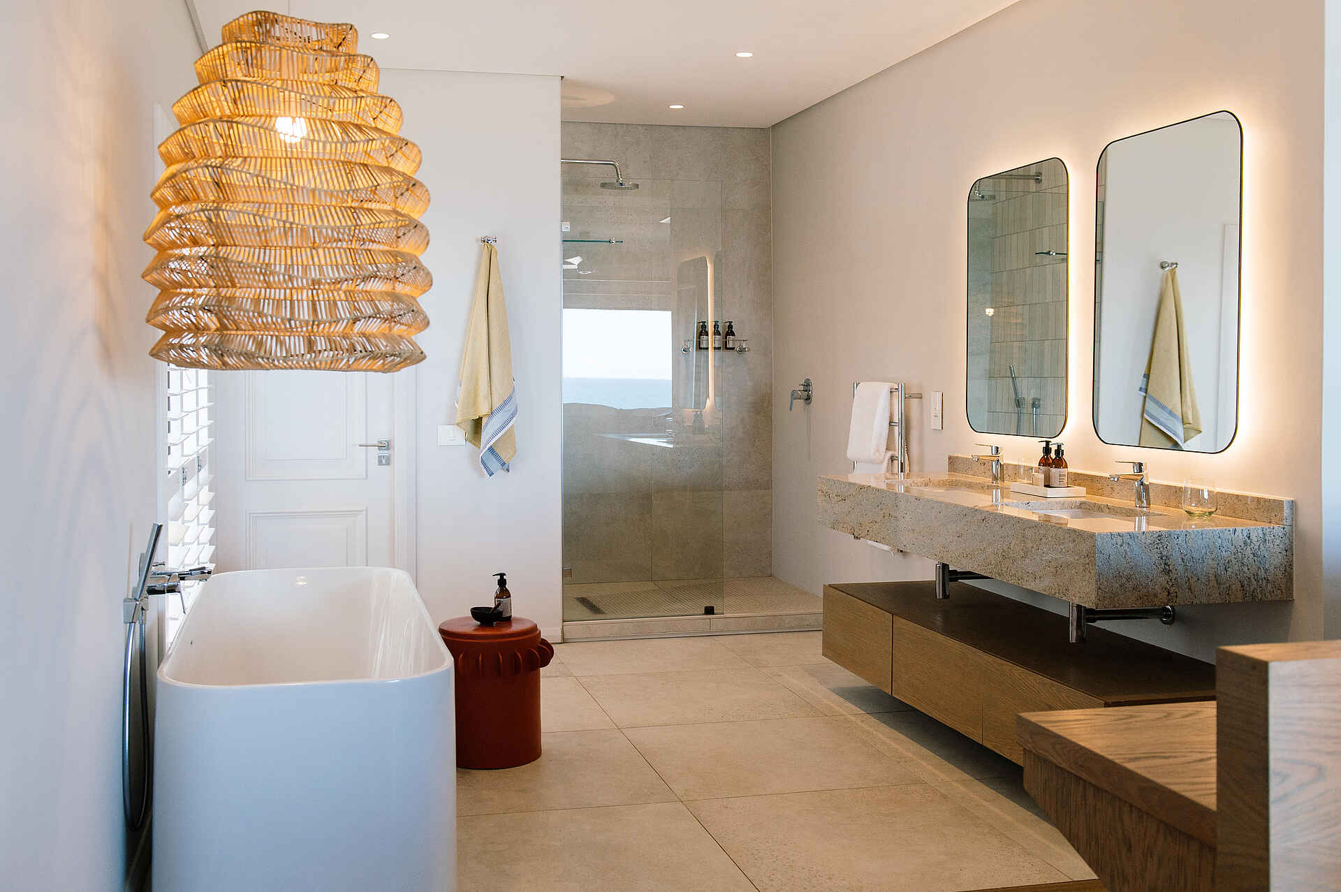 Sala Beach House: Ocean Suite Bad