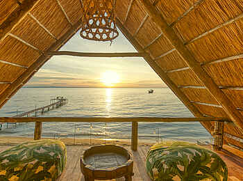 Mbali Mbali Mahale Lodge: Blick aus der Lounge