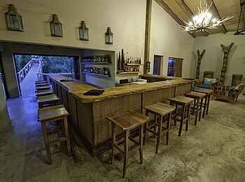 Rocktail Beach Camp: Bar