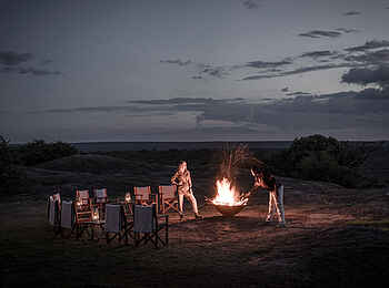 Sanctuary Kichakani Serengeti Camp: Lagerfeuer Sanctuary Kichakani Serengeti Camp: Lagerfeuer