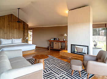 Warangi Ridge Lodge: Zeltsuite von innen