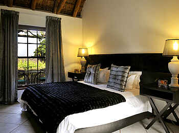 Grande Roche Hotel: Doppelbett einer Terrace Suite