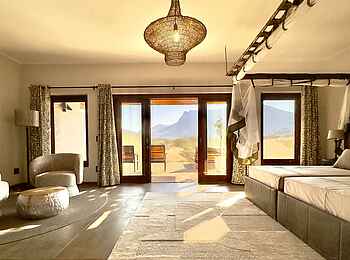 Hohenstein Lodge: Double Chalet Lounge Hohenstein Lodge: Double Chalet Lounge
