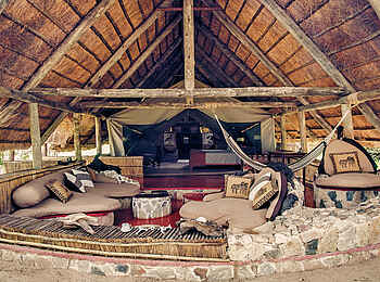 Mwagusi Safari Camp: Banda mit privater Terrasse