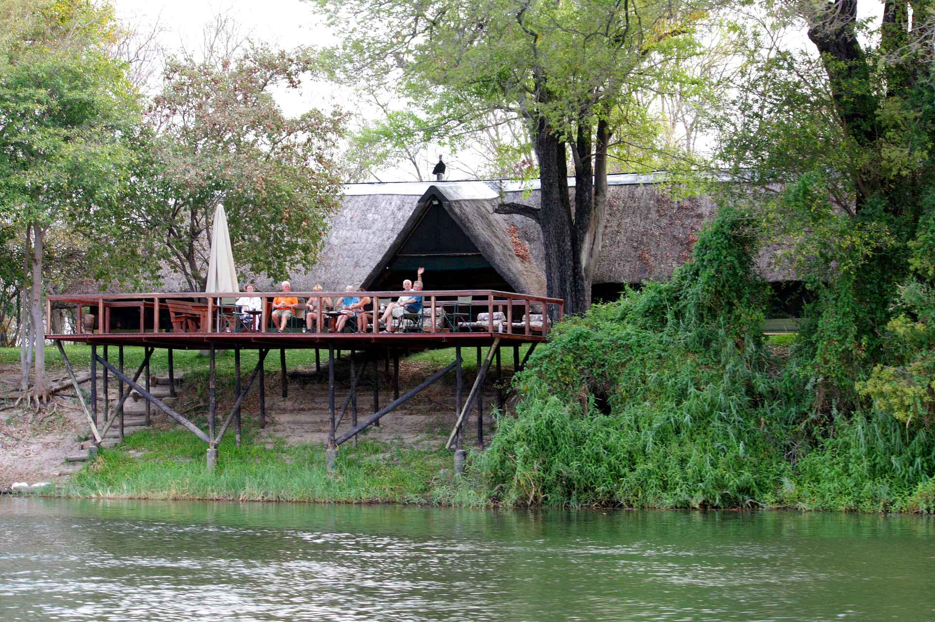 Caprivi, Kavango, Ndhovu Safari Lodge, Okavango, Panhandle, Flussdeck, Hauptgebäude, Afrikarma, Afrikarma Safaris, Afrikarma.de, Horst Kock