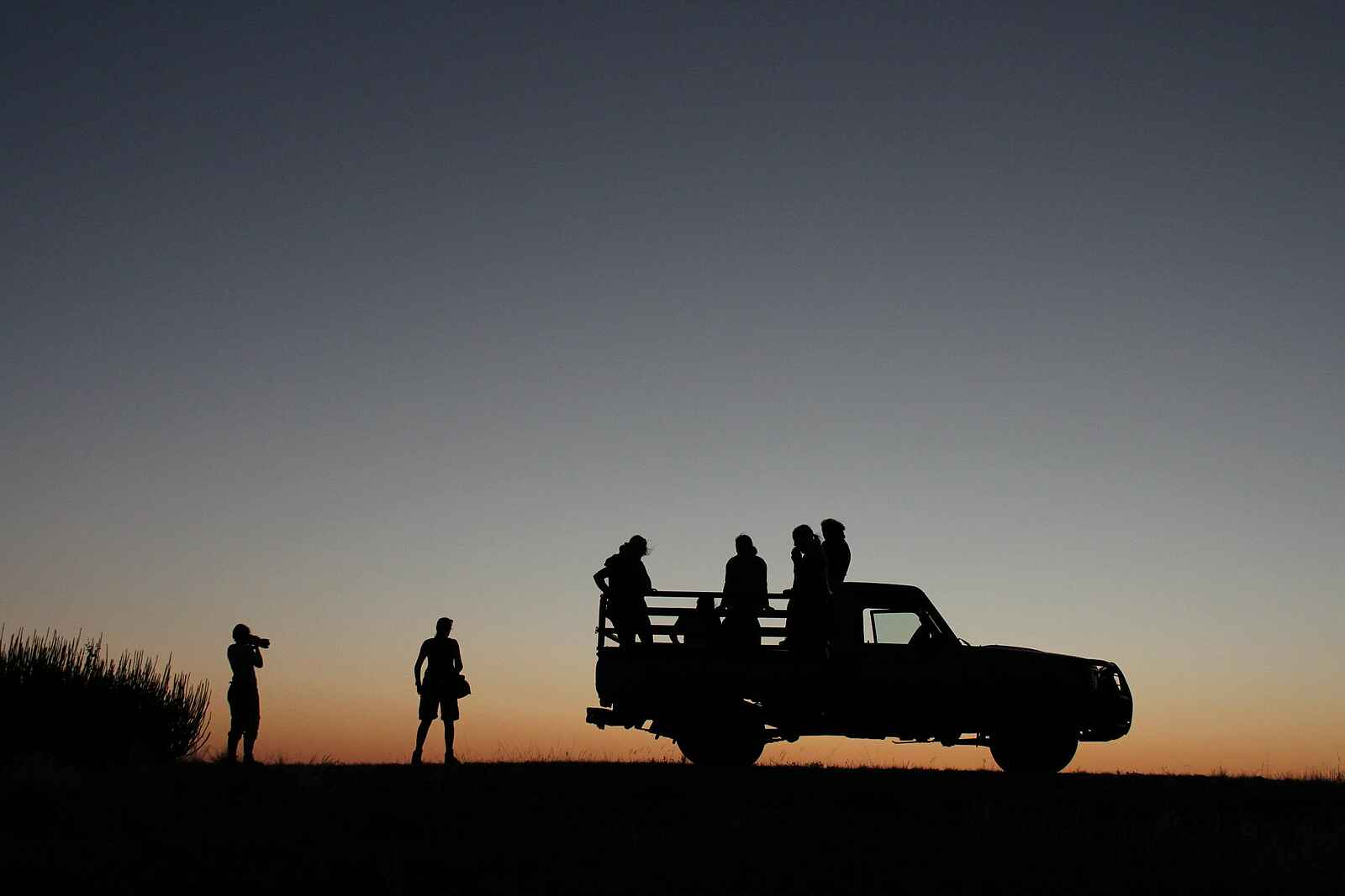 Okutala Lodge: Safari bei Sonnenuntergang Okutala Lodge: Safari bei Sonnenuntergang
