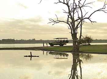 Roho ya Selous Camp: Stop am See Roho ya Selous Camp: Stop am See