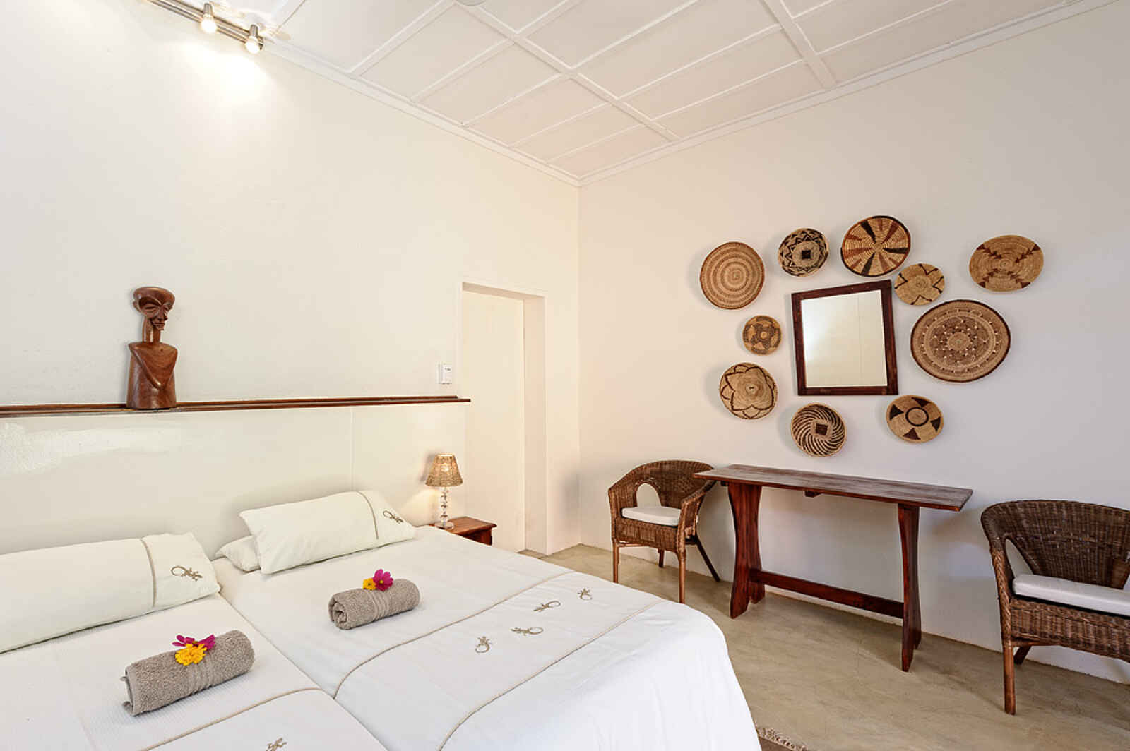 Waterberg Guest Farm: Dekoration im Schlafzimmer Waterberg Guest Farm: Dekoration im Schlafzimmer