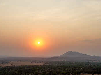 Kubu Kubu Tented Camp: Sonnenaufgang über dem Nationalpark