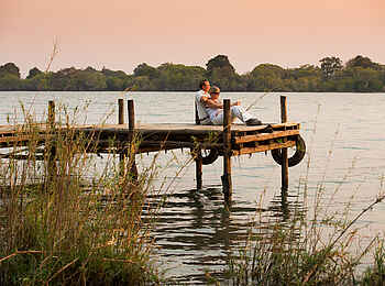 Mukambi Safari Lodge: Bootsanleger Mukambi Safari Lodge: Bootsanleger