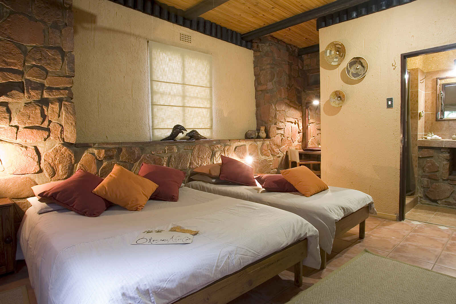 Okonjima Plains Camp: Gästegebäude Okonjima Plains Camp: Gästegebäude