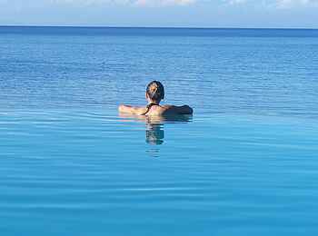 Blue Zebra Island Lodge: Infinity Pool