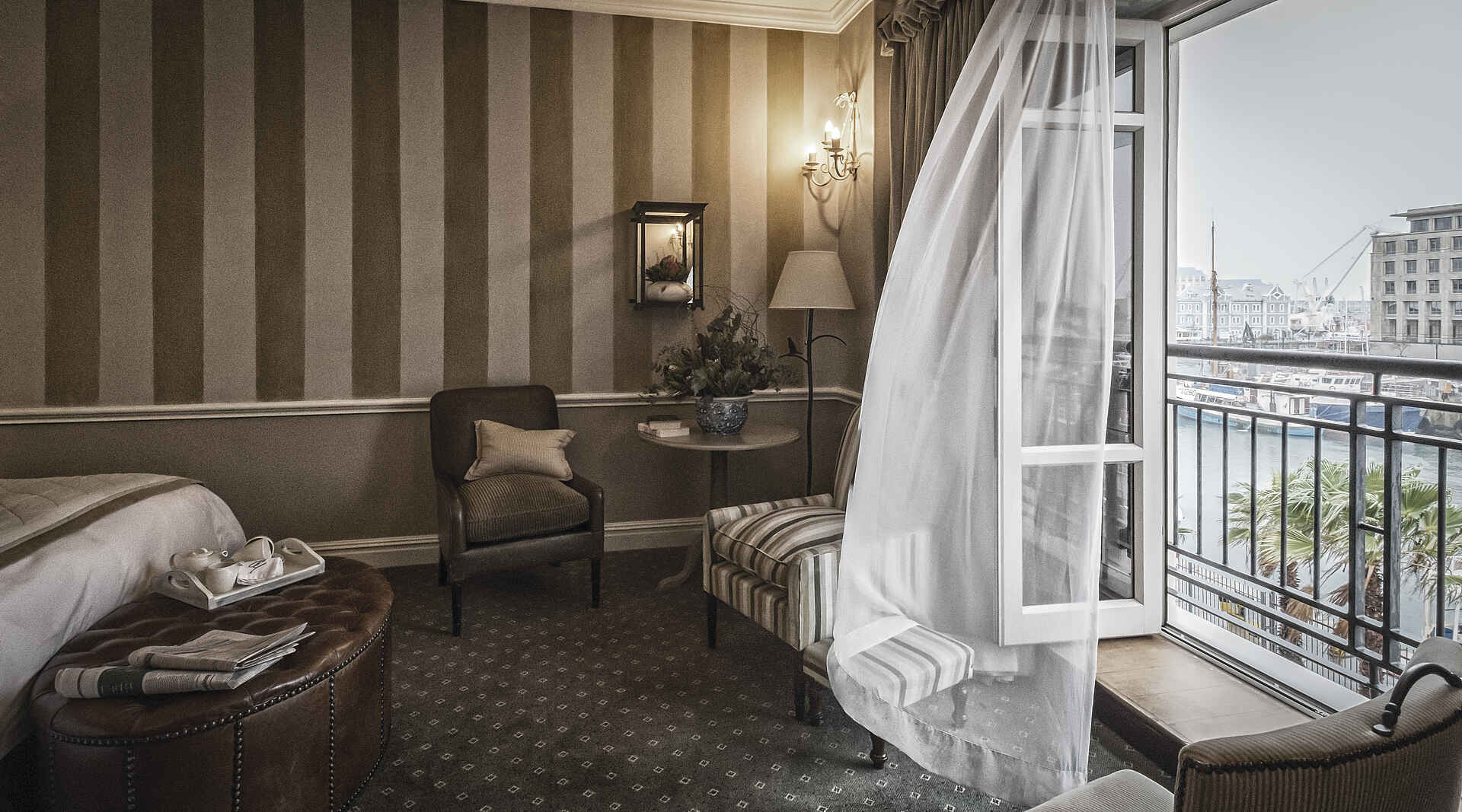 Cape Grace Hotel, Cape Town, Gästesuite, Gästezimmer, Kapstadt, Victoria & Alfred Waterfront, Luxury Room, Afrikarma, Afrikarma Safaris, Afrikarma Safaris - Wildnis. Hautnah., Afrikarma.de, Meikles Ltd.