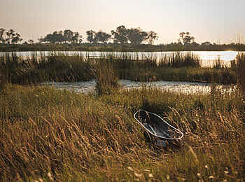 Cha Cha Metsi: Mokoro Cha Cha Metsi: Mokoro