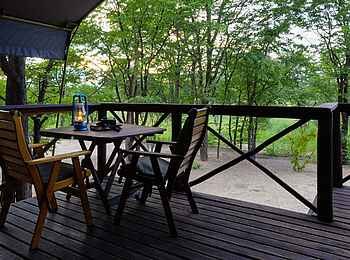 Mankwe Bush Lodge: Die privaten Verandas sind überdacht