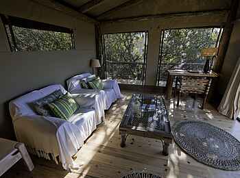 Rocktail Beach Camp: Familiensuite - Lounge