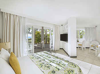 Victoria Beachcomber Resort and Spa: Senior Suite Bett Victoria Beachcomber Resort and Spa: Senior Suite Bett