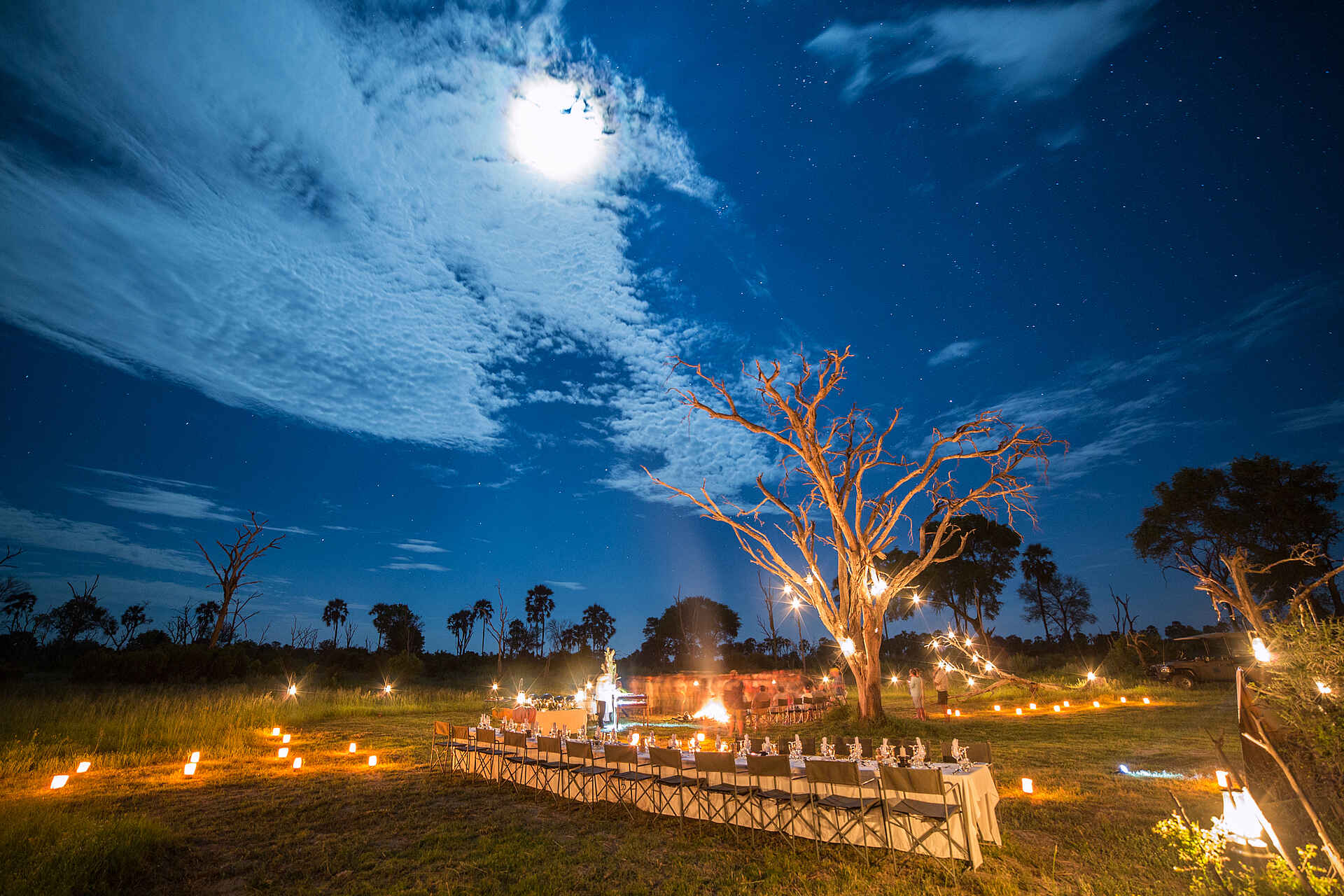 Gomoti Plains Camp: Dinner Abendstimmung