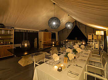 Gomoti Plains Camp: Restaurant Dinner