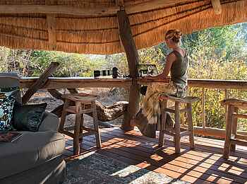 Mwamba Bush Camp: Große Aussichtsplattform Mwamba Bush Camp: Große Aussichtsplattform