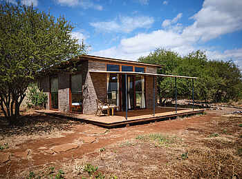 Elephant Gorge Camp: Deluxe Room Außenansicht