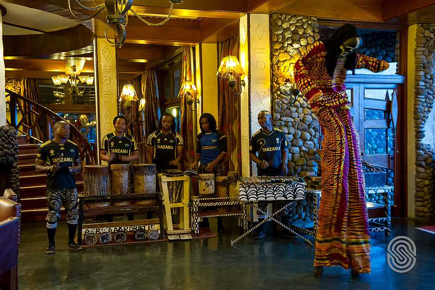 Ngorongoro Serena Safari Lodge: Rezeption Ngorongoro Serena Safari Lodge: Rezeption