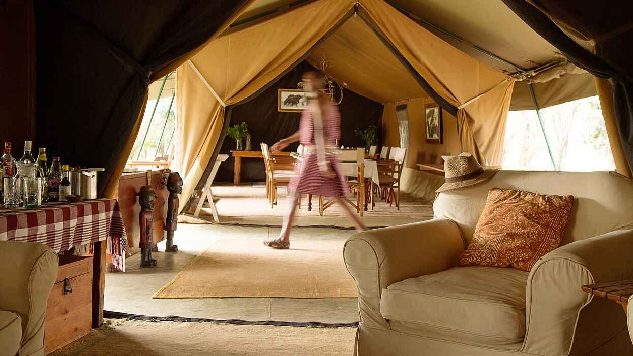 Serian's Nkorombo Mobile Camp: Blick in die Lounge