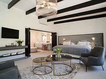 Steenberg Hotel: Premier Room Lounge Steenberg Hotel: Premier Room Lounge