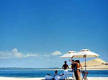 Azura Marlin Beach: Beach Lunch