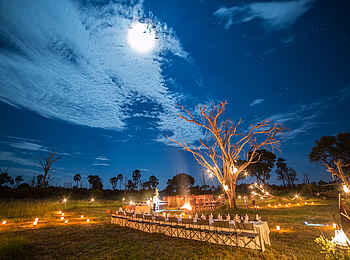 Gomoti Plains Camp: Dinner Abendstimmung