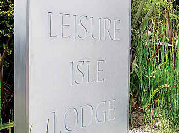Leisure Isle Lodge: Logo