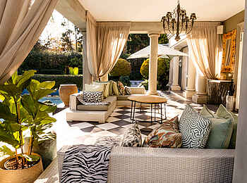 Fairlawns Boutique Hotel & Spa: Villa Moji Terrasse