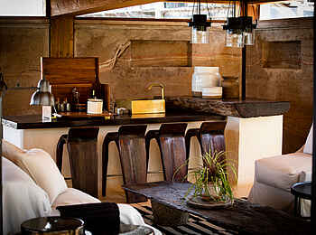 Segera Retreat: Die Bar in der Villa Segera