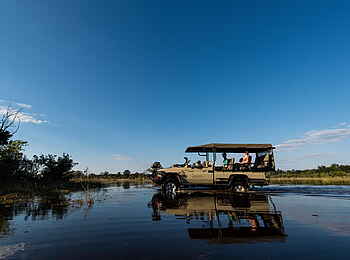Tuludi Camp: Geländefahrzeug Tuludi Camp: Geländefahrzeug