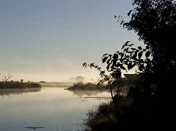 Lagoon Camp: Stille Lagune Lagoon Camp: Stille Lagune