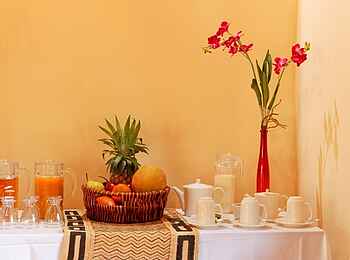 Sleeping Warrior Lodge: Breakfast Sleeping Warrior Lodge: Breakfast